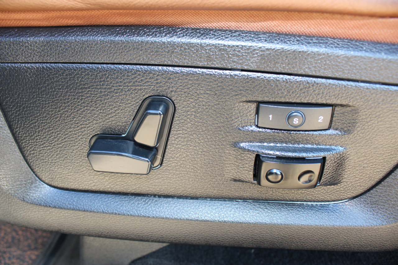 Used 2015 RAM 1500 Laramie Longhorn w/ Convenience Group image 14