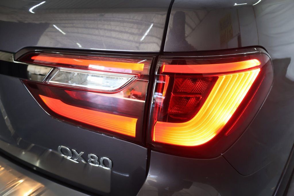 Used 2023 INFINITI QX80 Premium Select w/ Cargo Package image 32