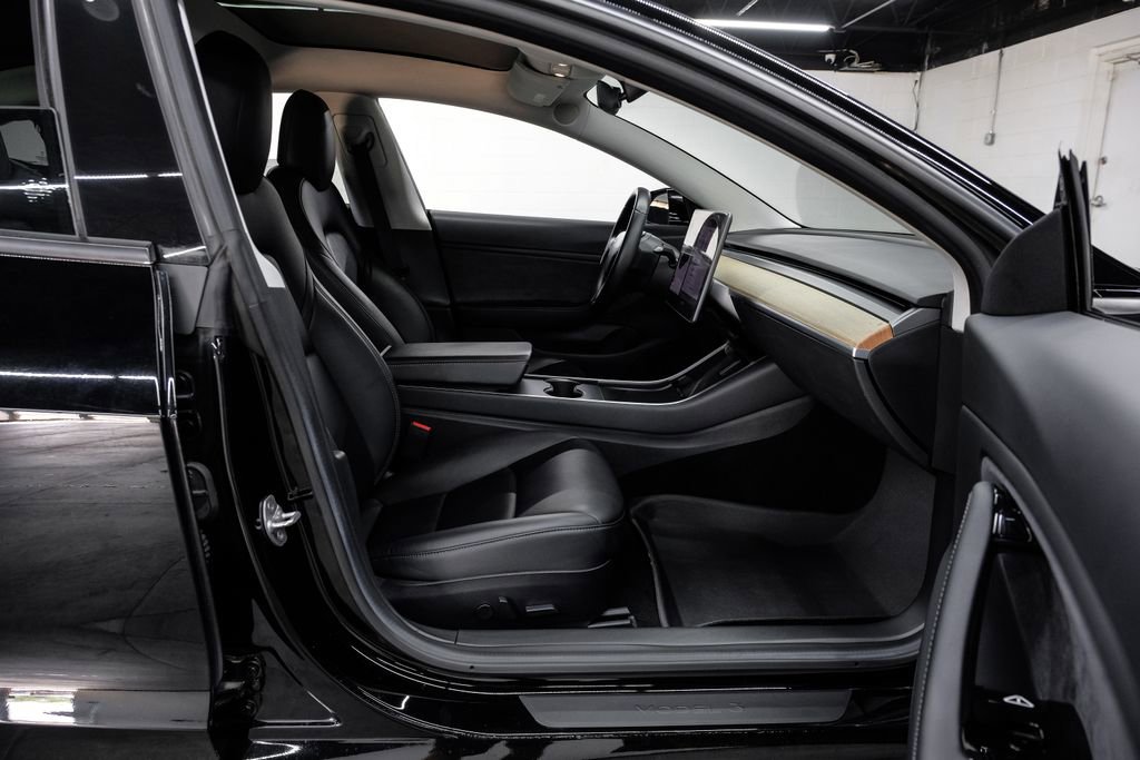 Used 2018 Tesla Model 3 Long Range image 38