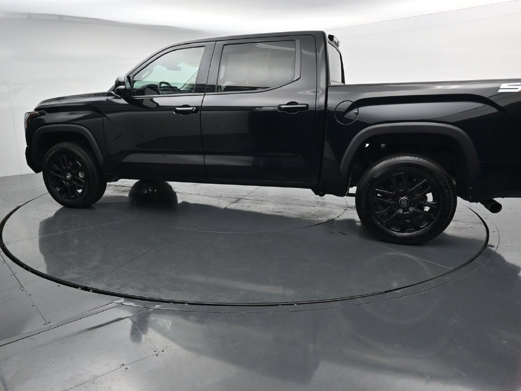 Used 2023 Toyota Tundra SR5 w/ SR5 Convenience Package AWD/4WD image 5