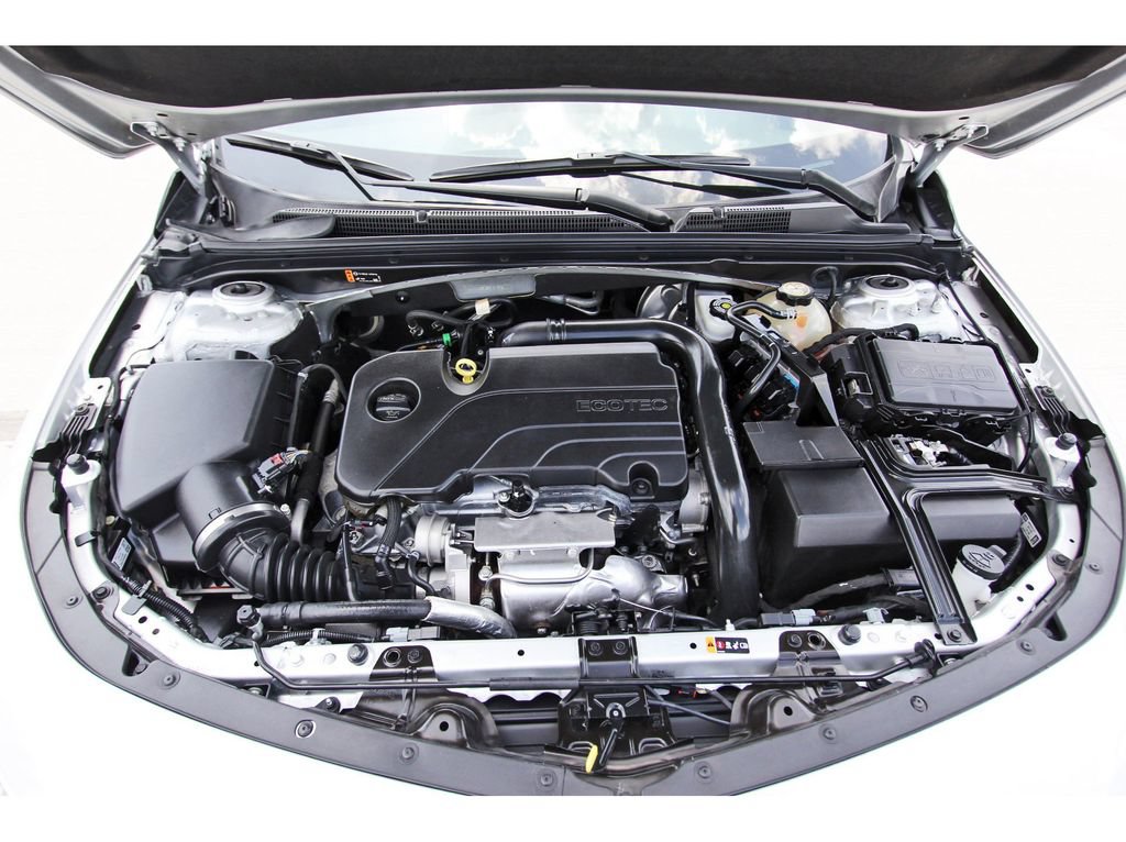 Used 2022 Chevrolet Malibu LS FWD image 31