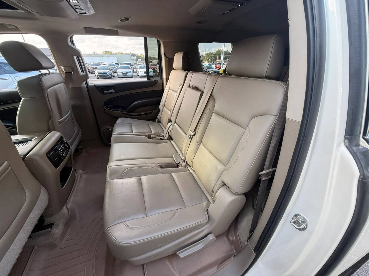 Used 2015 Chevrolet Suburban LT AWD/4WD image 22