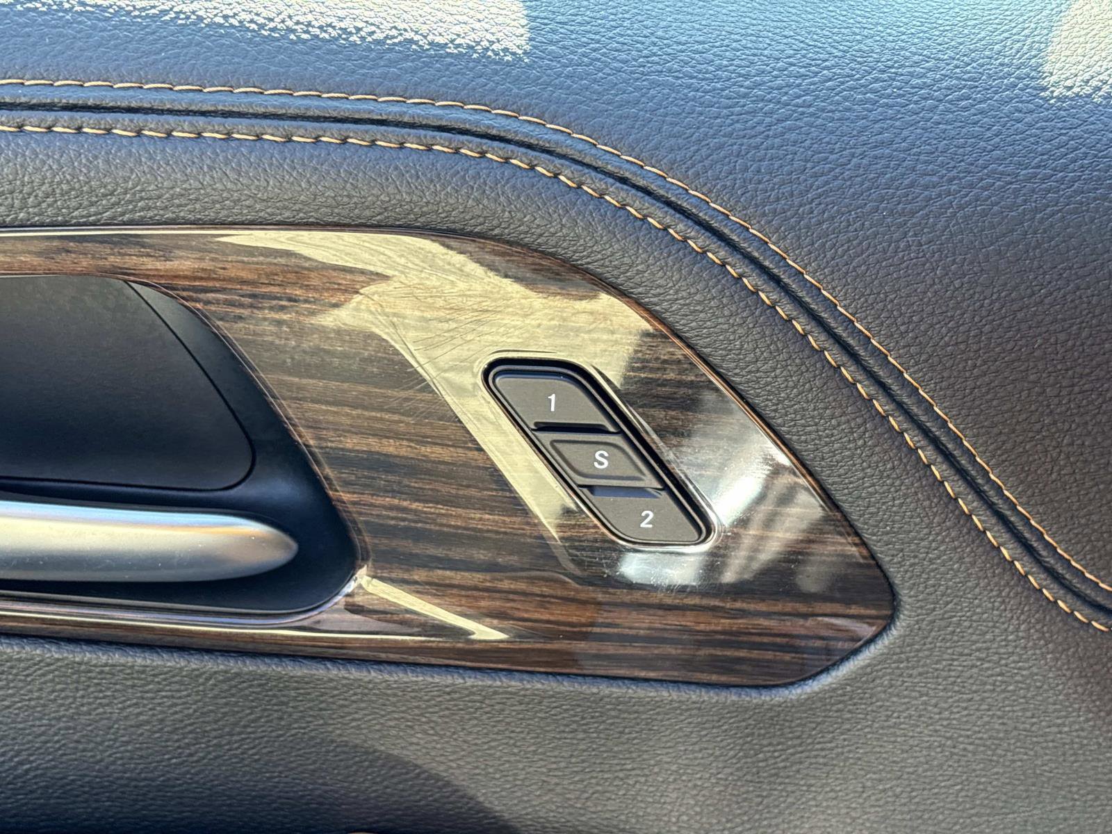 Used 2023 Chrysler Pacifica Pinnacle image 13