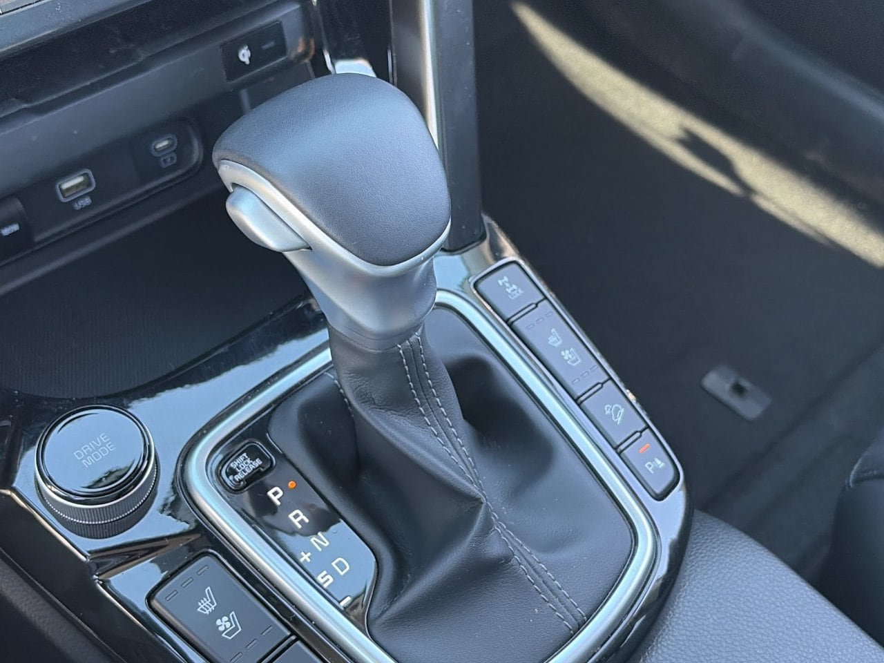 Used 2026 Kia Seltos SX w/ SX Sunroof Package AWD/4WD image 28