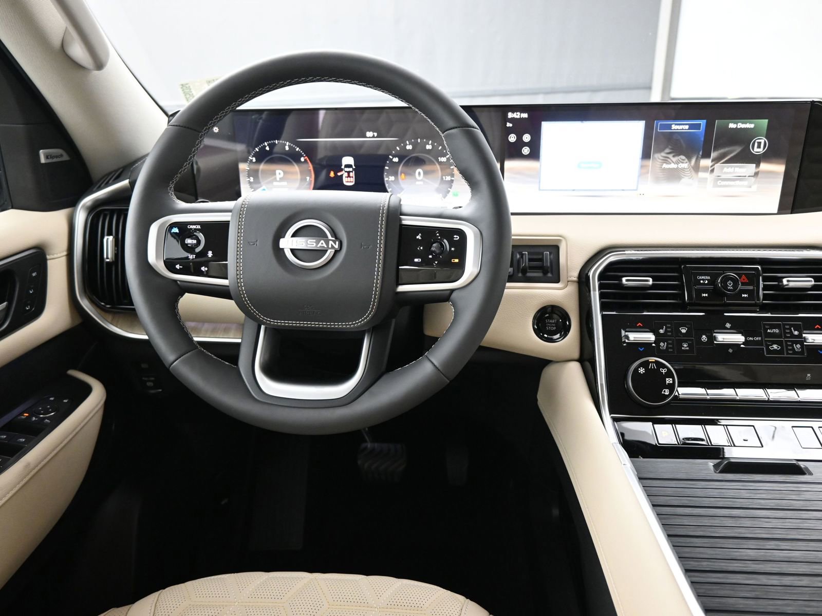 New 2025 Nissan Armada Platinum Reserve w/ Convenience Package RWD image 12
