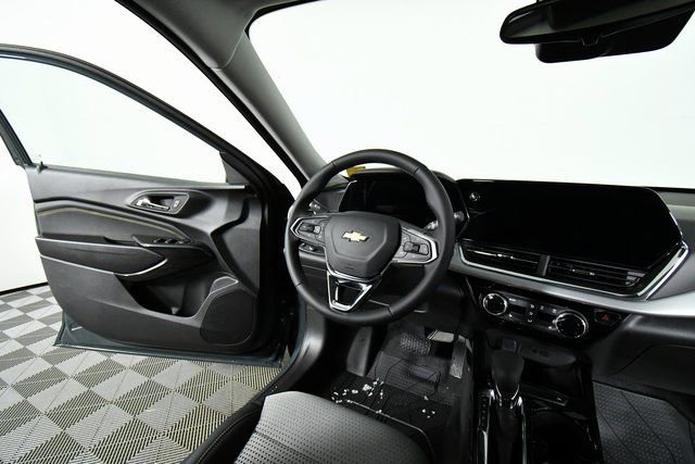 New 2026 Chevrolet Trax LT w/ Driver Confidence Package image 19