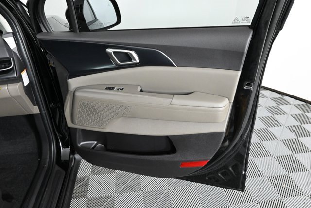 New 2026 Kia Carnival LXS image 9