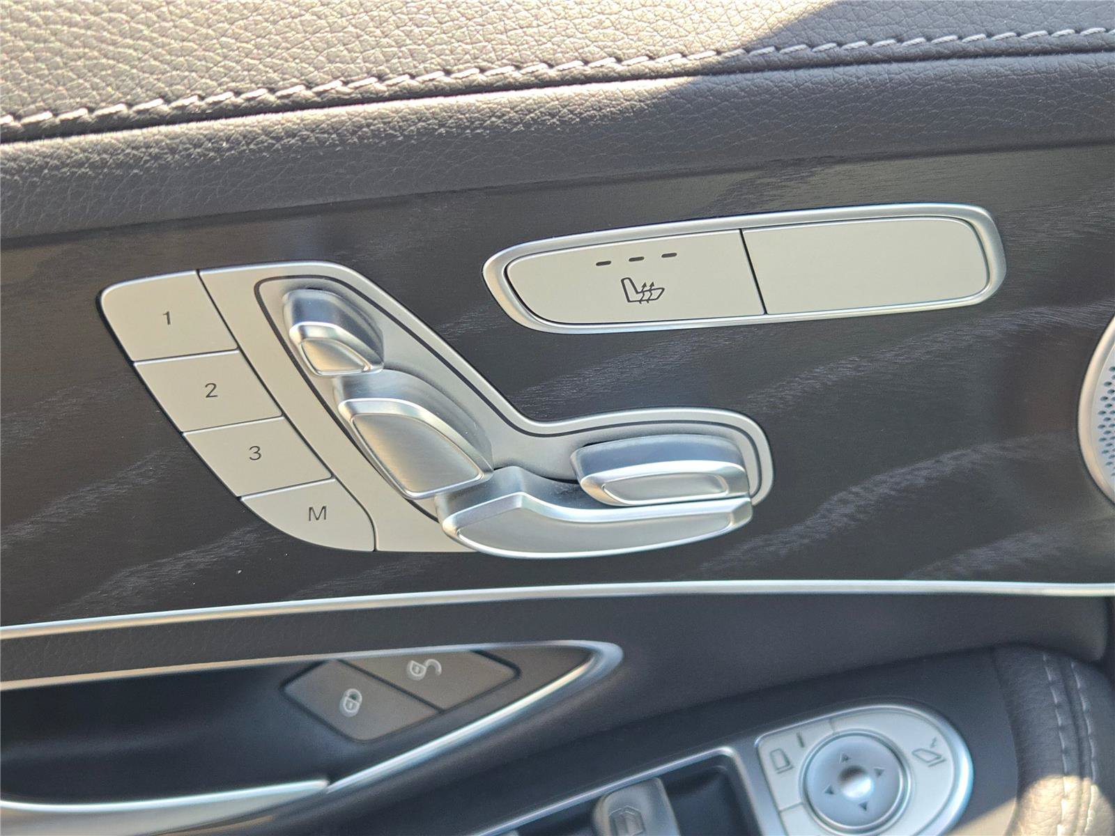 Used 2016 Mercedes-Benz C 300 4MATIC Sedan image 22