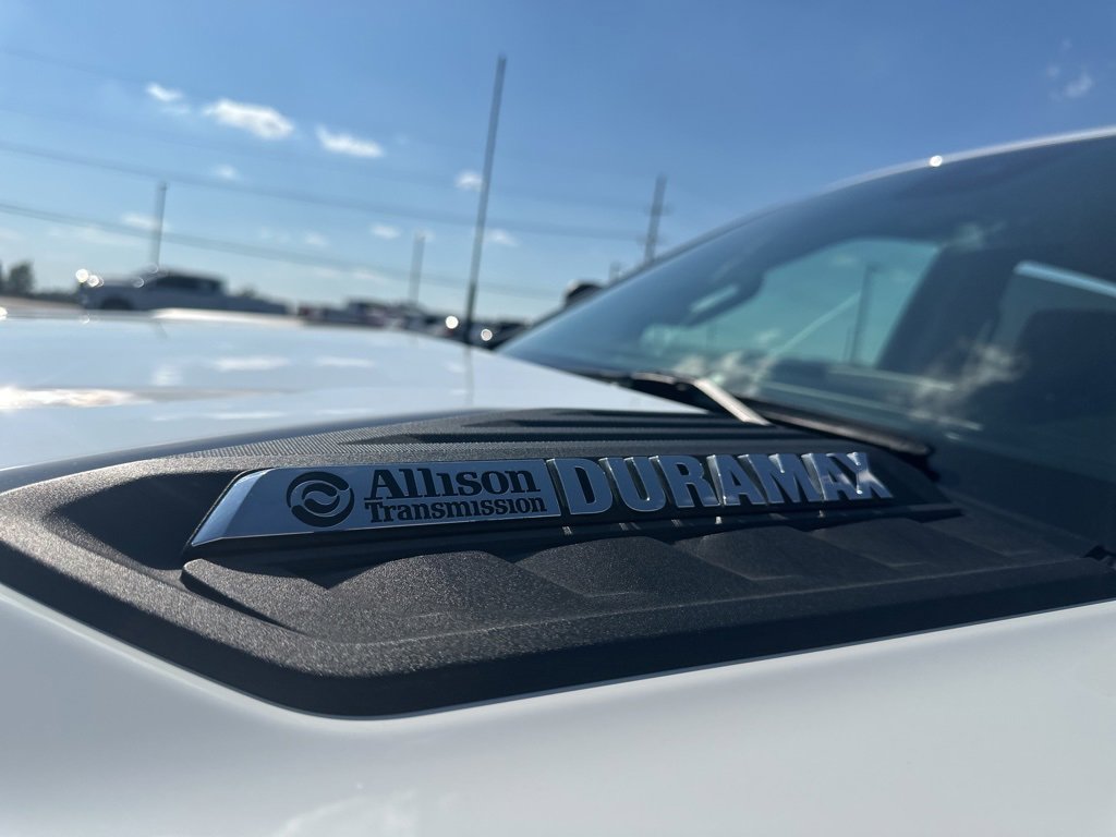 Used 2024 Chevrolet Silverado 3500 W/T image 15