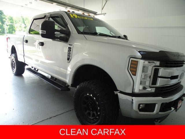 Used 2019 Ford F250 XLT w/ XLT Value Package AWD/4WD image 1