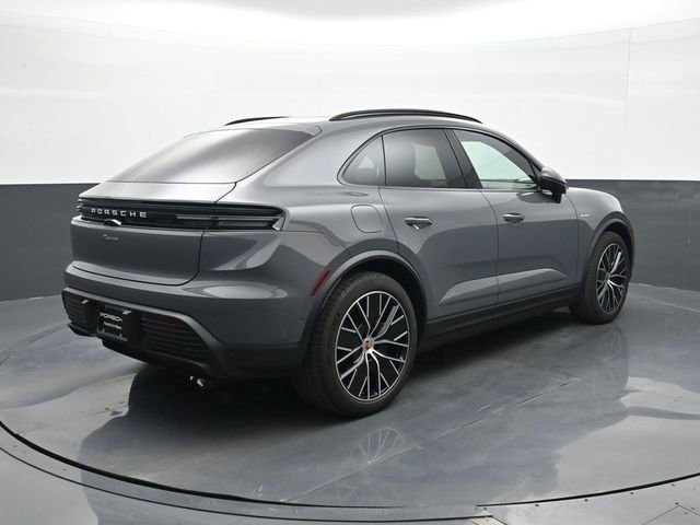 Used 2025 Porsche Macan Electric RWD image 23