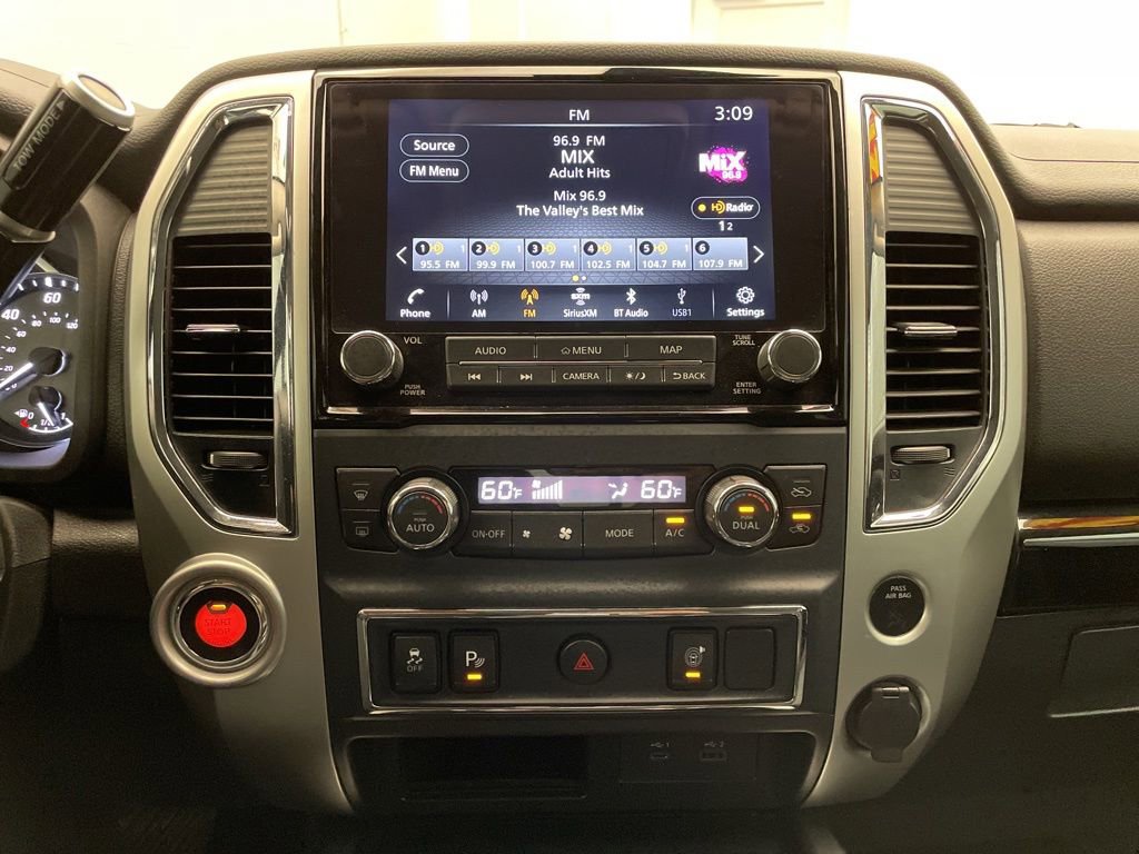 Used 2021 Nissan Titan SV w/ SV Convenience Package RWD image 15