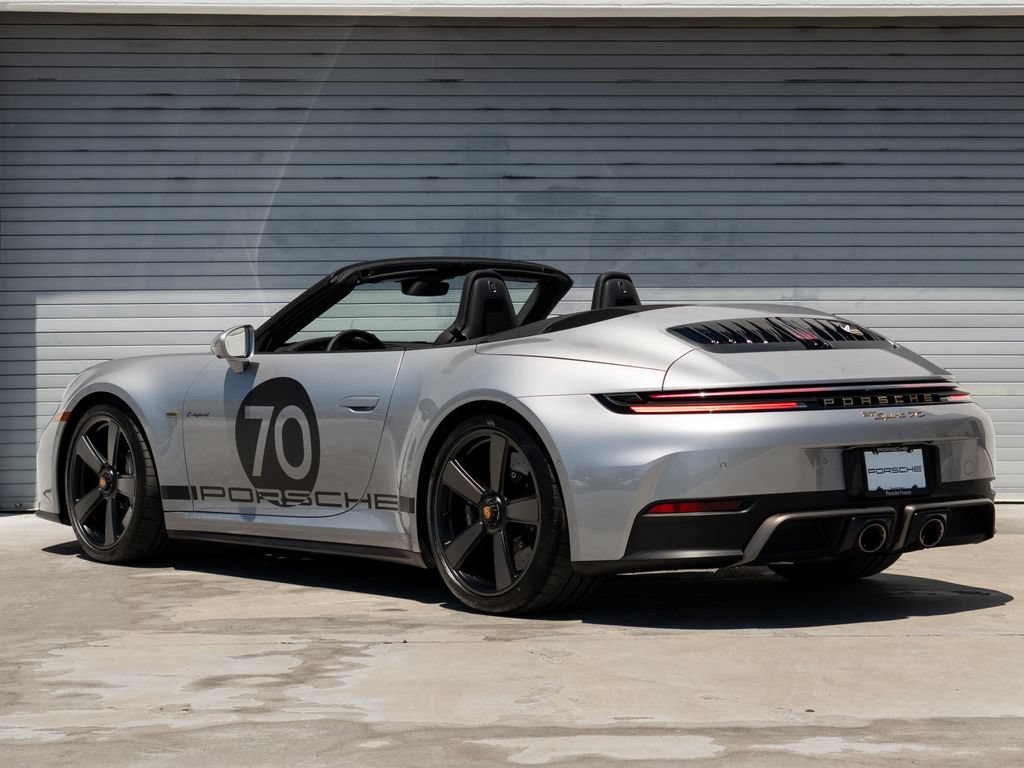 New 2026 Porsche 911 GTS RWD image 3