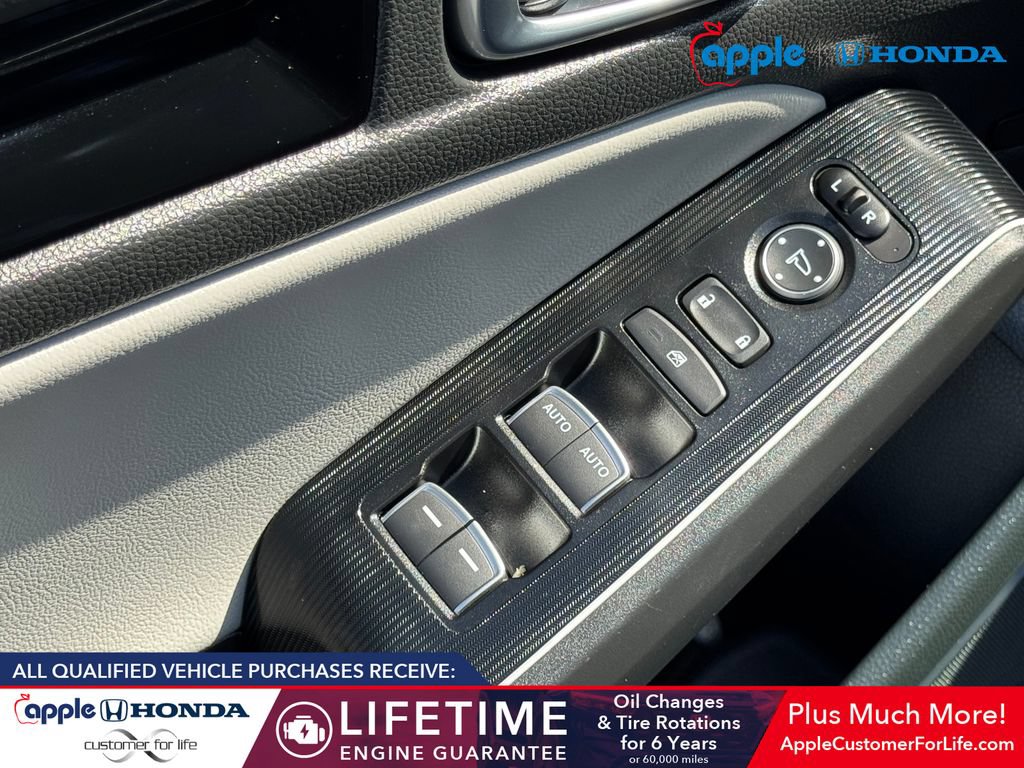 Used 2025 Honda Civic Sport Touring image 9