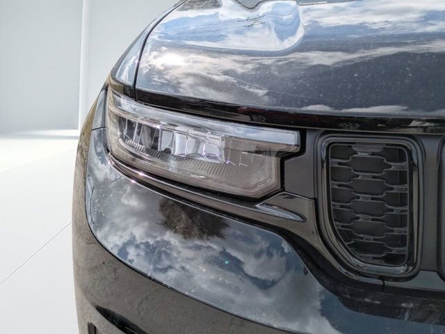 New 2025 Jeep Grand Cherokee L Laredo image 8