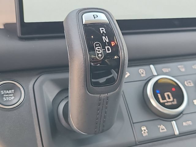 Used 2025 Land Rover Defender 110 S AWD/4WD image 29