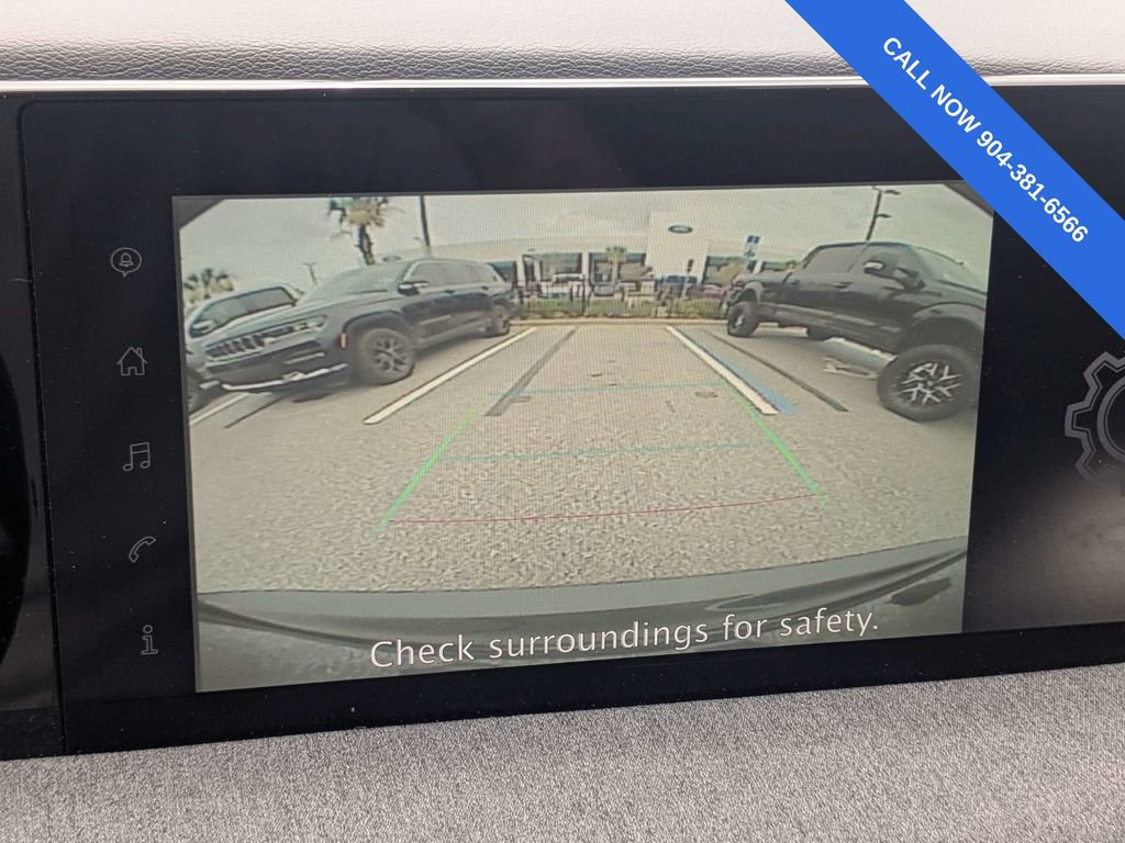 Used 2025 Nissan Kicks SV FWD image 22