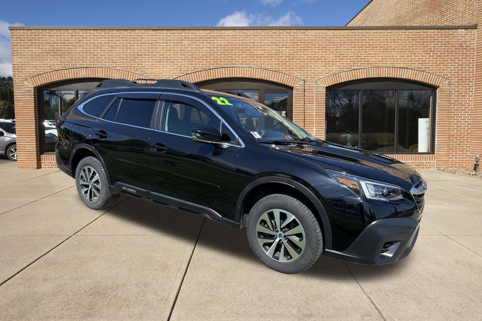 Used 2022 Subaru Outback Premium w/ Popular Package #1 AWD/4WD image 1