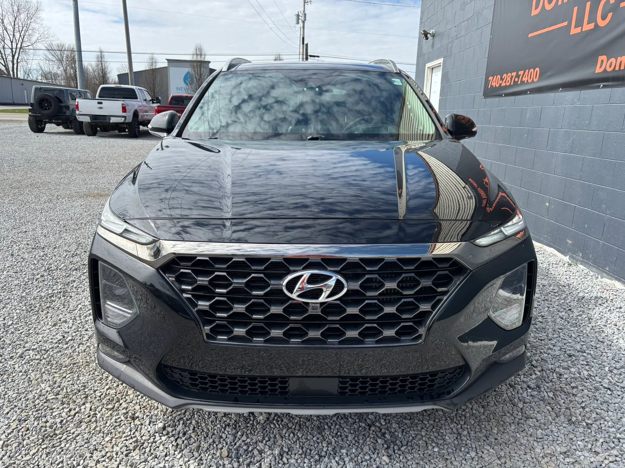 Used 2019 Hyundai Santa Fe Limited w/ Cargo Package image 5