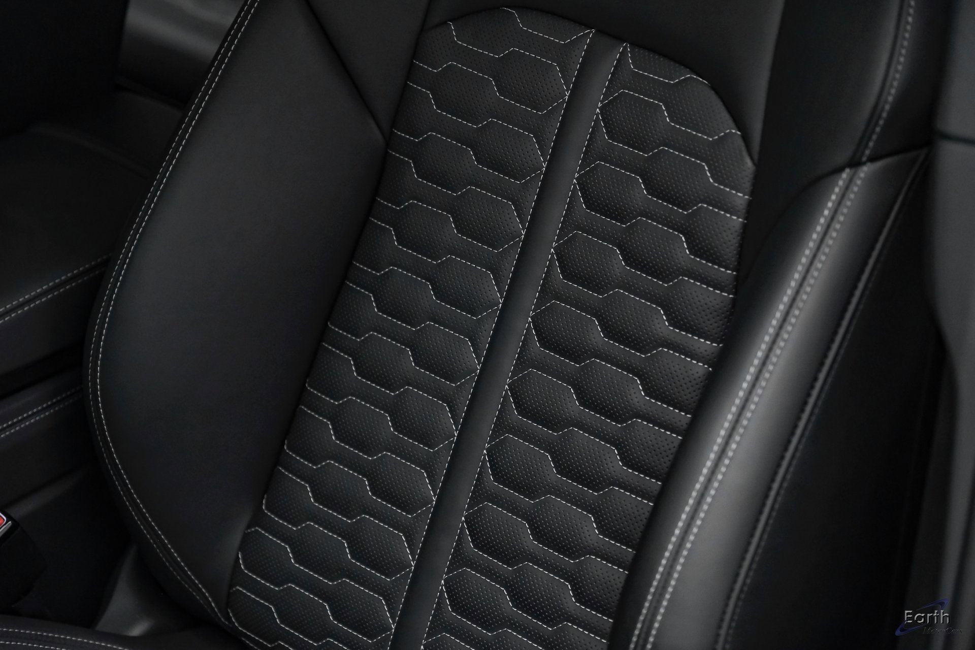 Used 2025 Audi RS 6 performance image 37