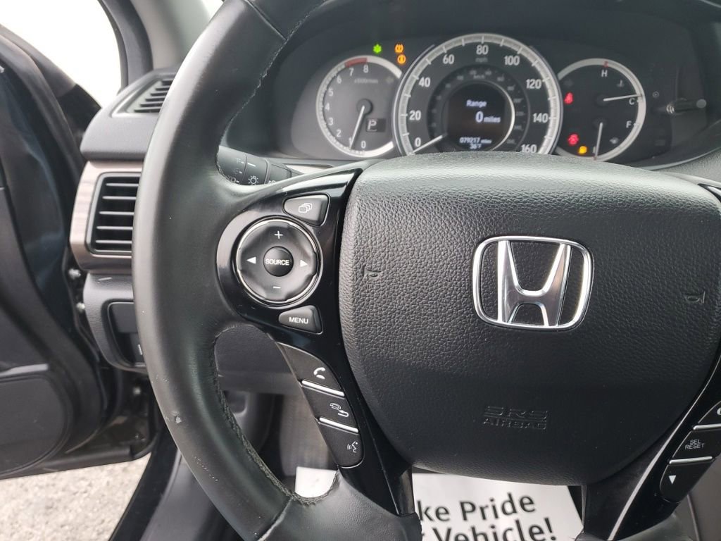 Used 2016 Honda Accord Touring image 15