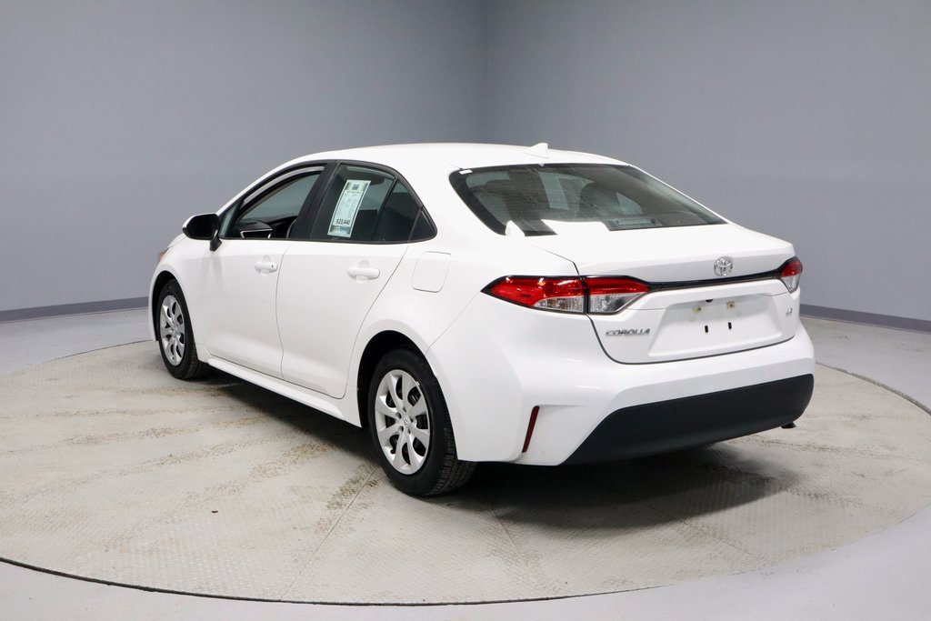 Used 2025 Toyota Corolla LE image 8