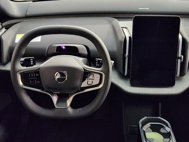 New 2026 Volvo EX30 Plus w/ Climate Package RWD image 24