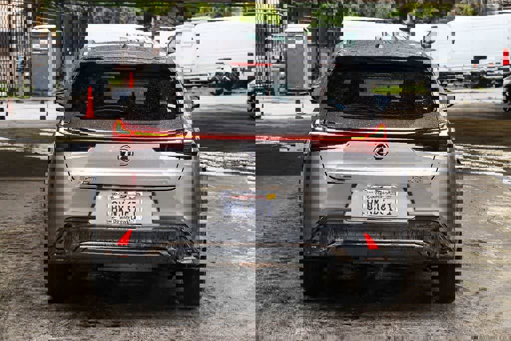 Used 2019 Lexus UX 200 F Sport w/ F Sport Premium Package image 5