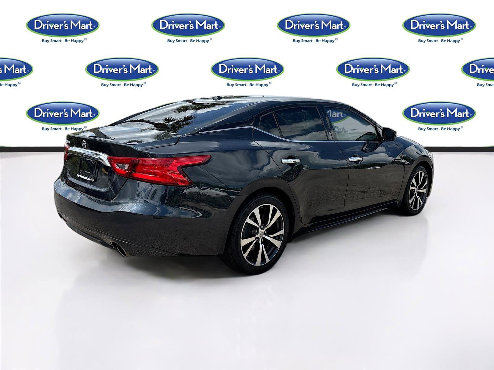 Used 2018 Nissan Maxima SR FWD image 7