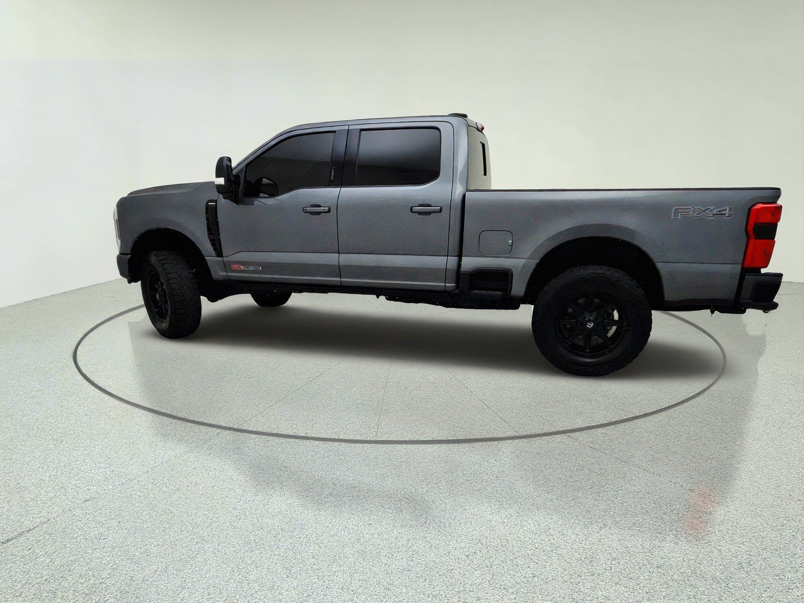 Used 2024 Ford F250 Lariat w/ Black Appearance Package AWD/4WD image 13
