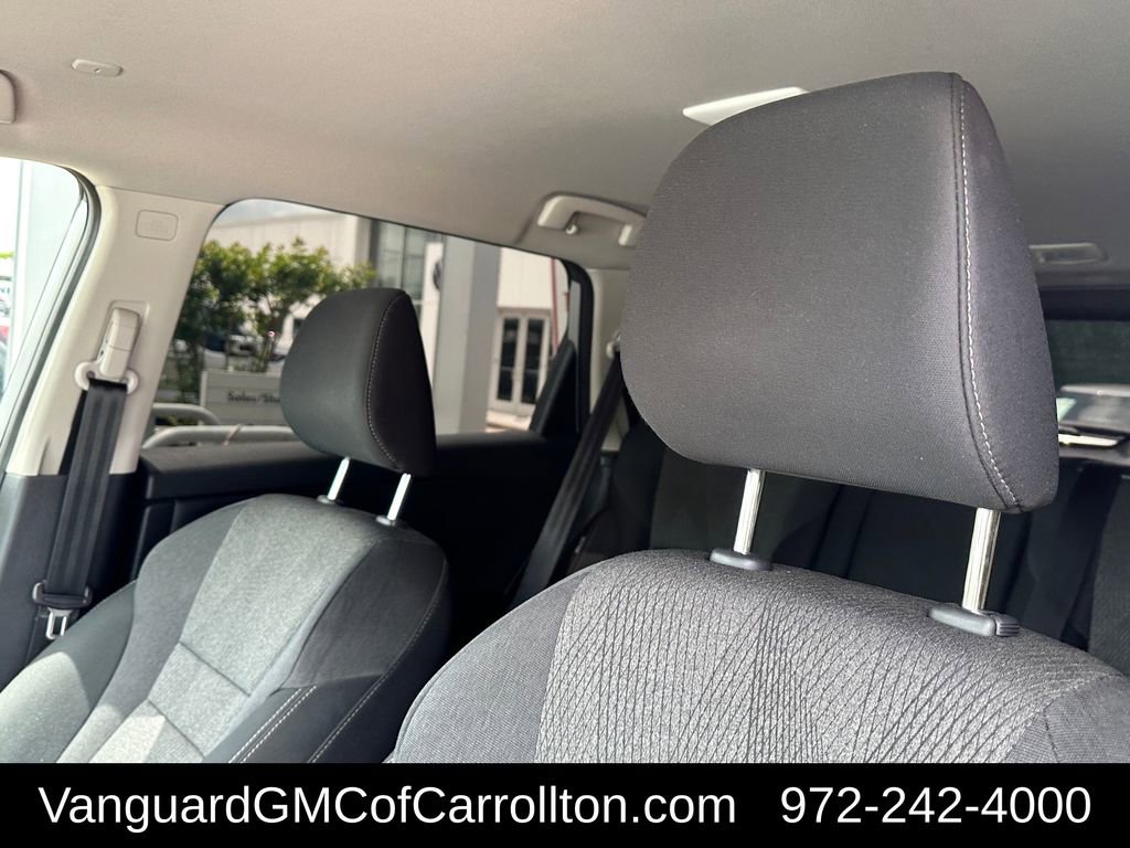 Used 2024 Nissan Rogue SV AWD/4WD image 10