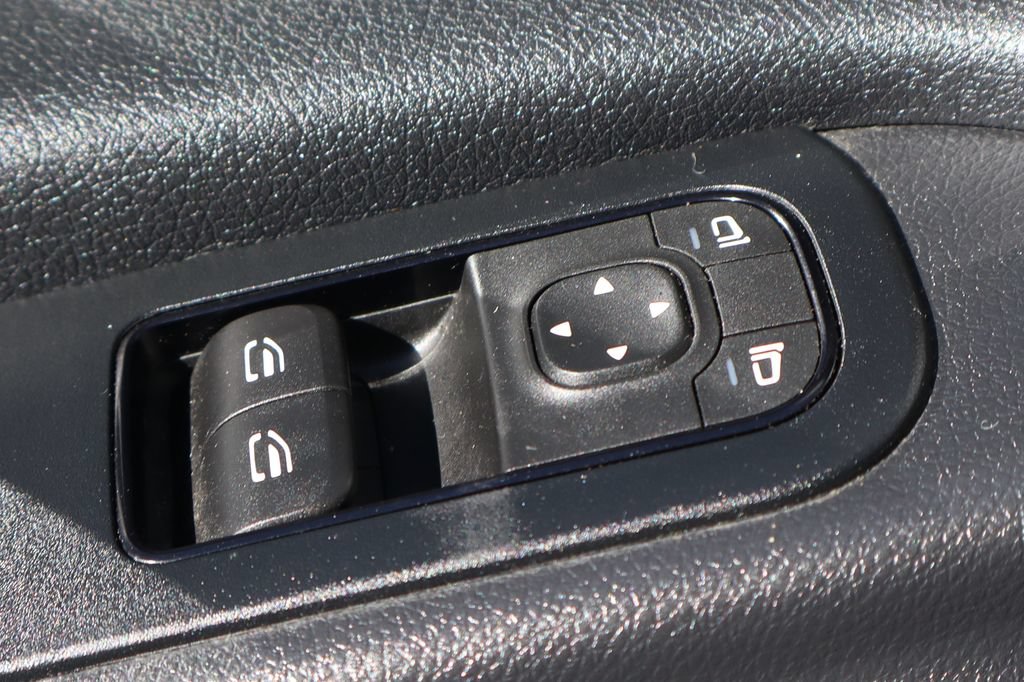 Used 2020 Mercedes-Benz Sprinter 3500 image 23