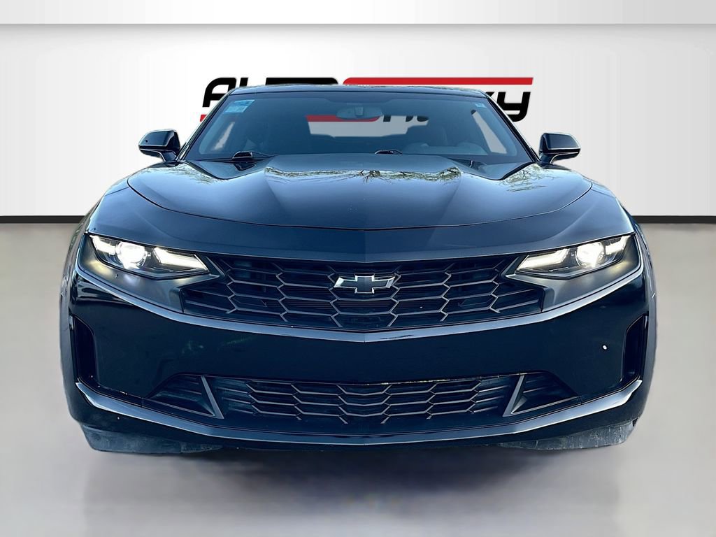 Used 2024 Chevrolet Camaro LT w/ Technology Package RWD image 2