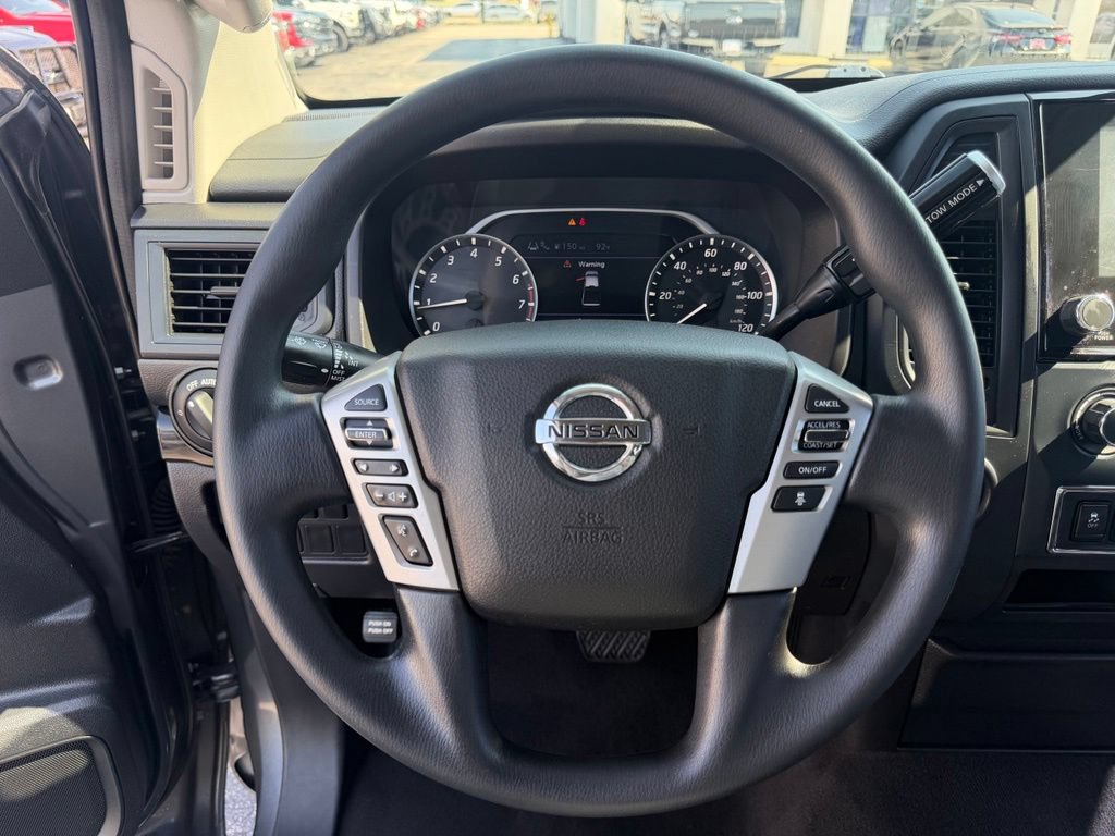 Used 2022 Nissan Titan SV RWD image 26