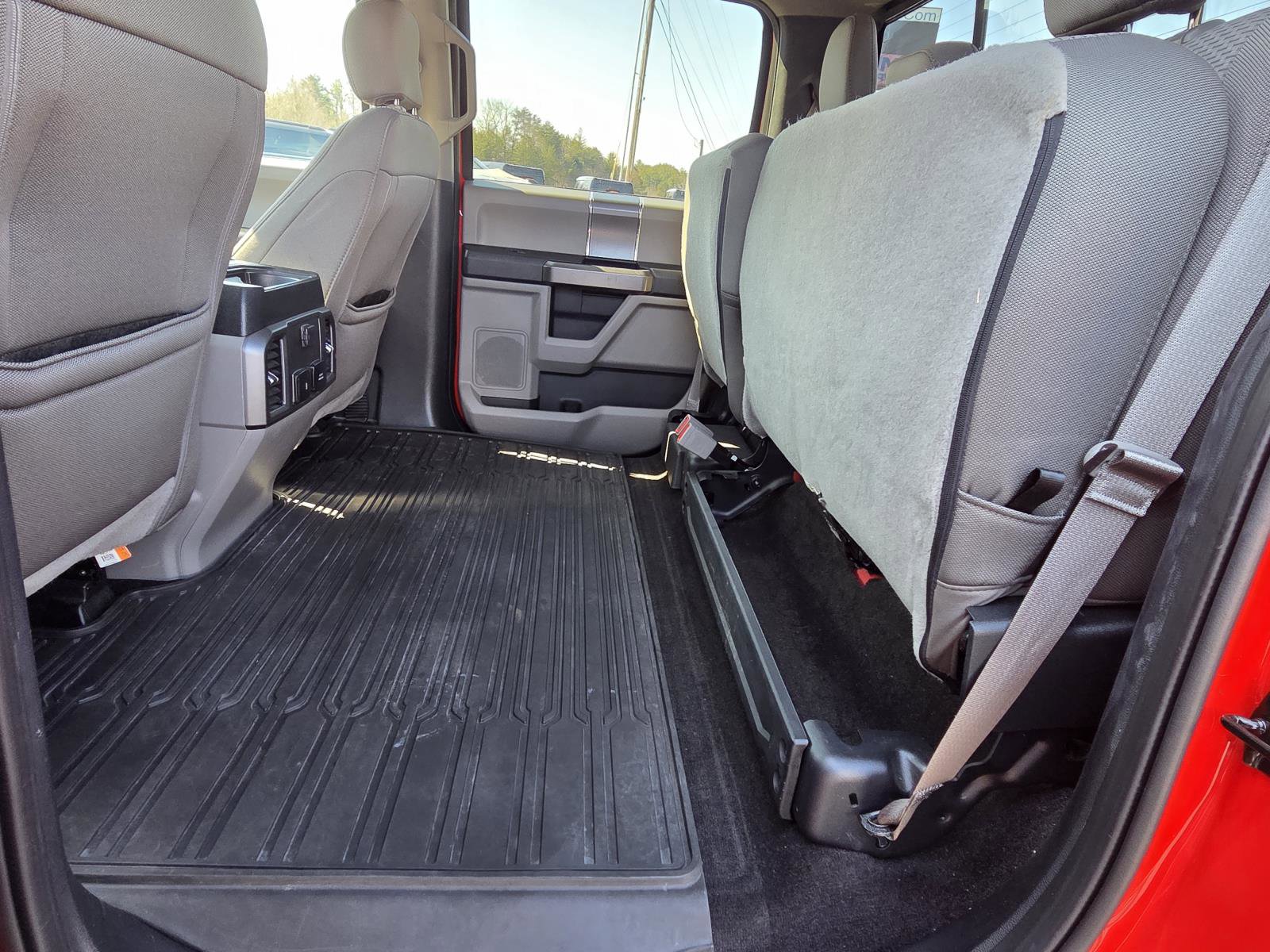 Used 2019 Ford F150 XLT w/ Equipment Group 302A Luxury image 18