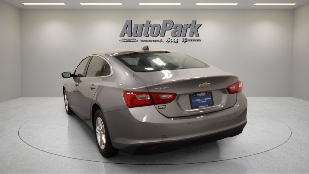 Used 2024 Chevrolet Malibu LS w/ Driver Confidence Package FWD image 4