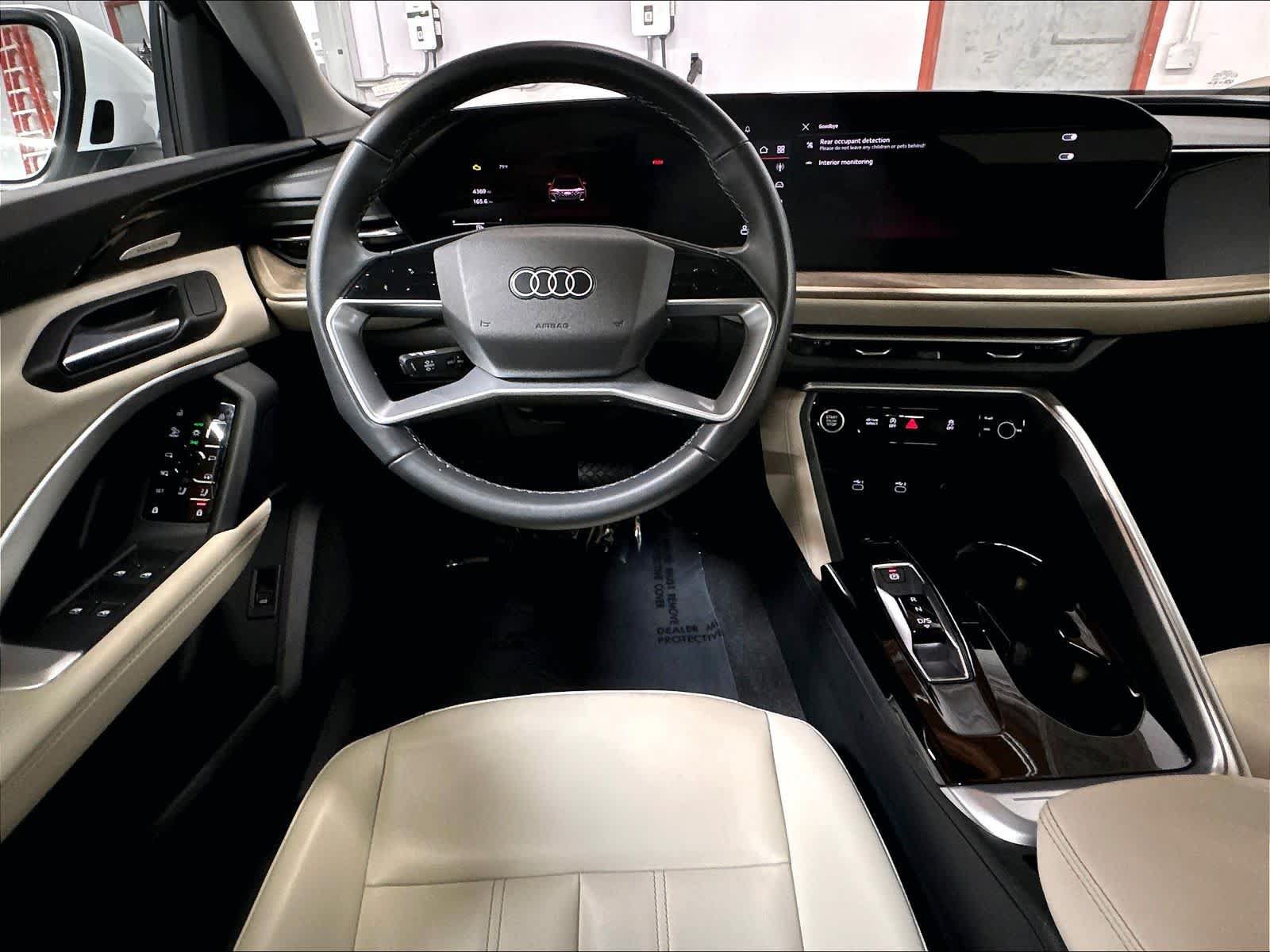 Used 2025 Audi Q5 Premium Plus AWD/4WD image 8
