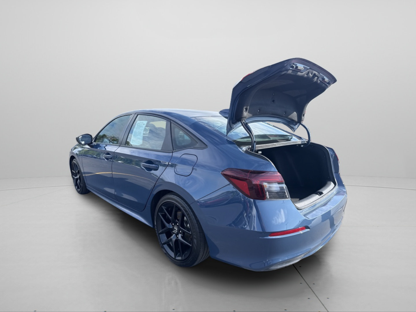 Used 2026 Honda Civic FWD Hybrid Sedan image 3