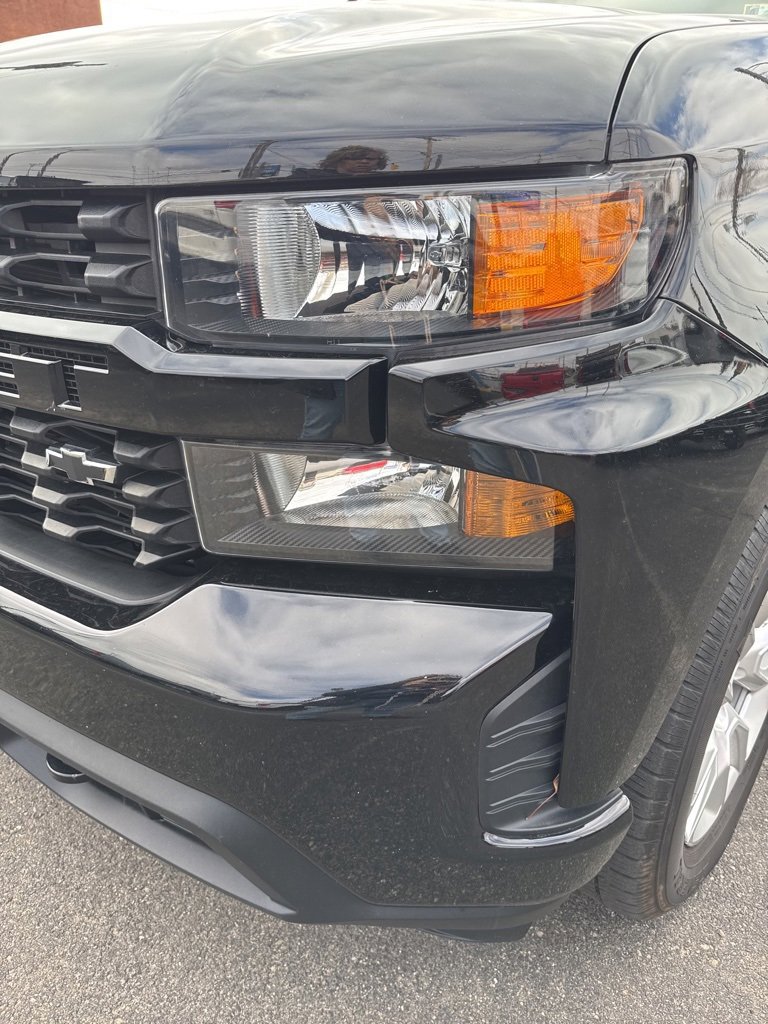 Used 2022 Chevrolet Silverado 1500 Custom w/ Safety Confidence Package image 9