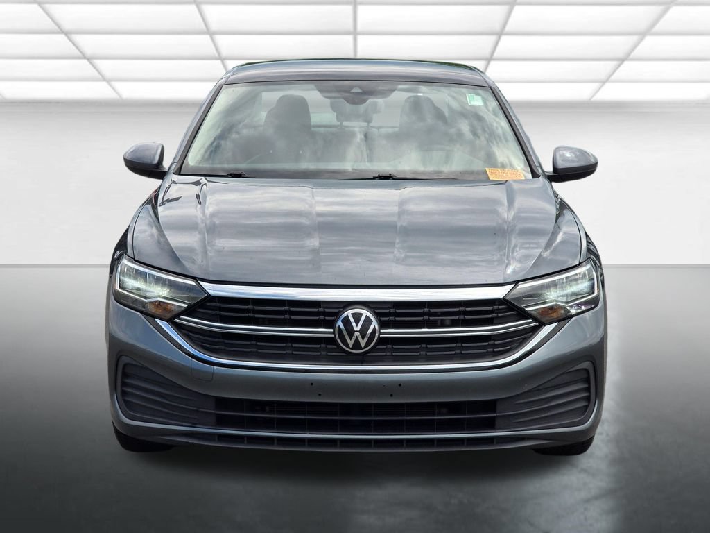 Used 2024 Volkswagen Jetta SE FWD image 13