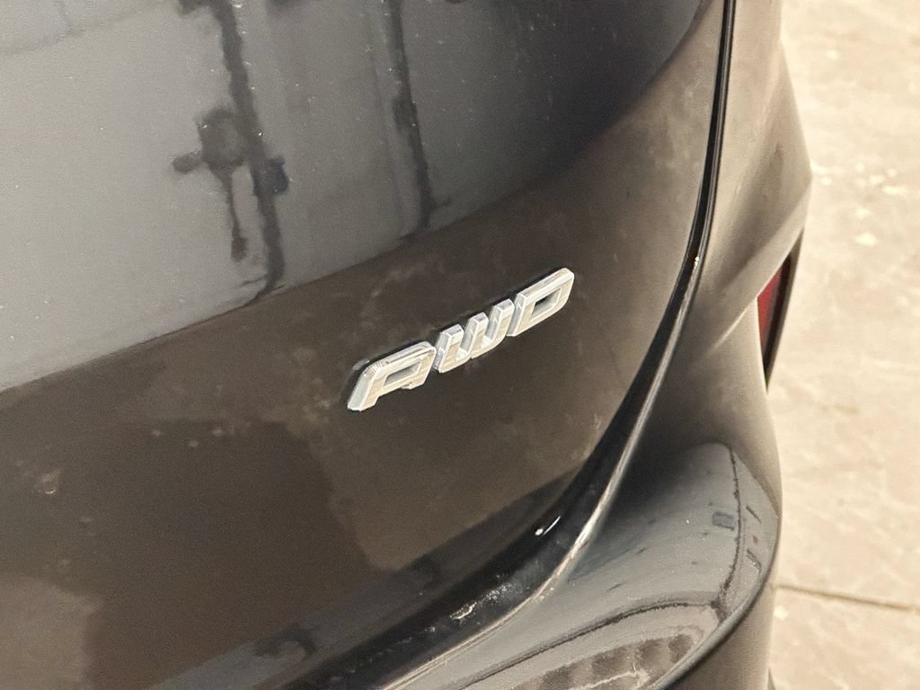 Certified 2024 Ford Edge Titanium AWD/4WD image 17