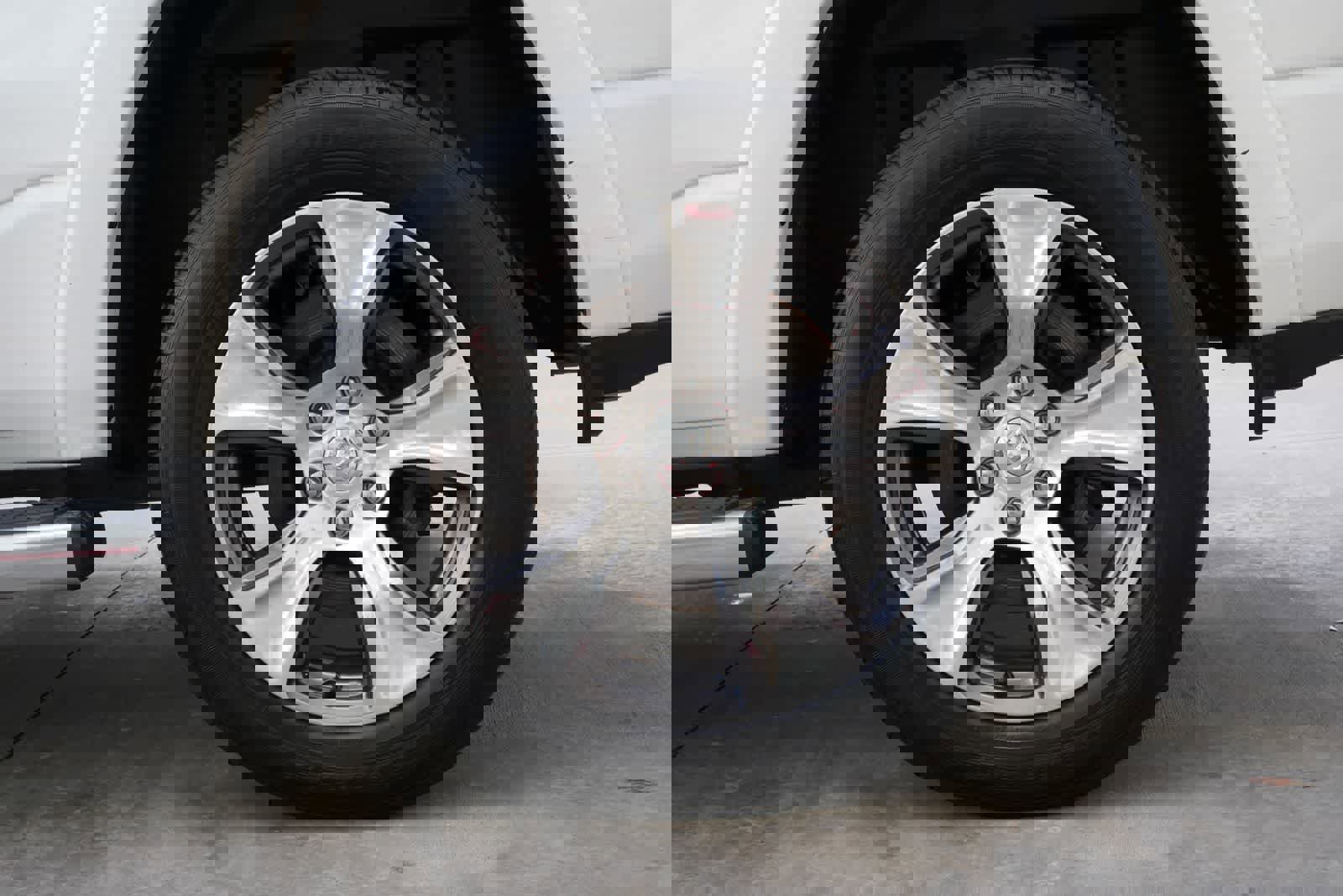 Used 2019 RAM 1500 Laramie image 24