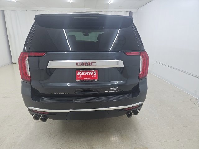 Used 2021 GMC Yukon Denali w/ Denali Premium Package image 17
