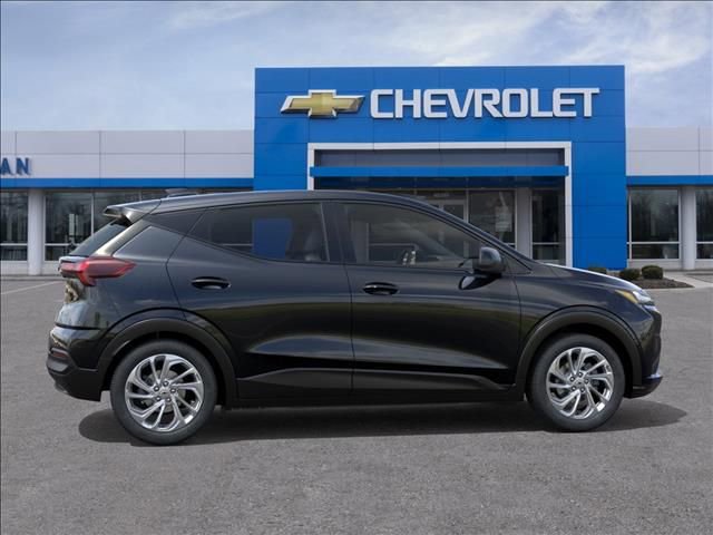 New 2027 Chevrolet Bolt LT FWD image 5