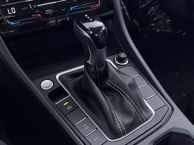 New 2026 Volkswagen Jetta SE FWD image 19