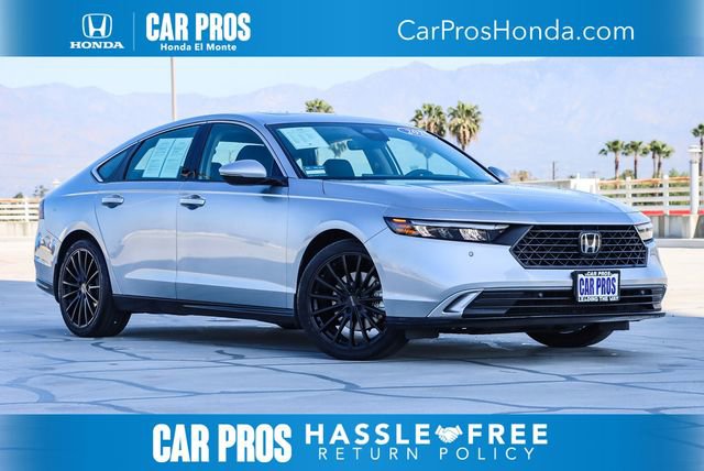 Used 2025 Honda Accord Touring image 1