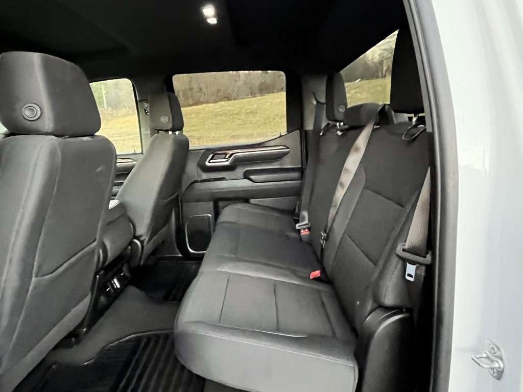 Used 2025 Chevrolet Silverado 1500 LT image 14