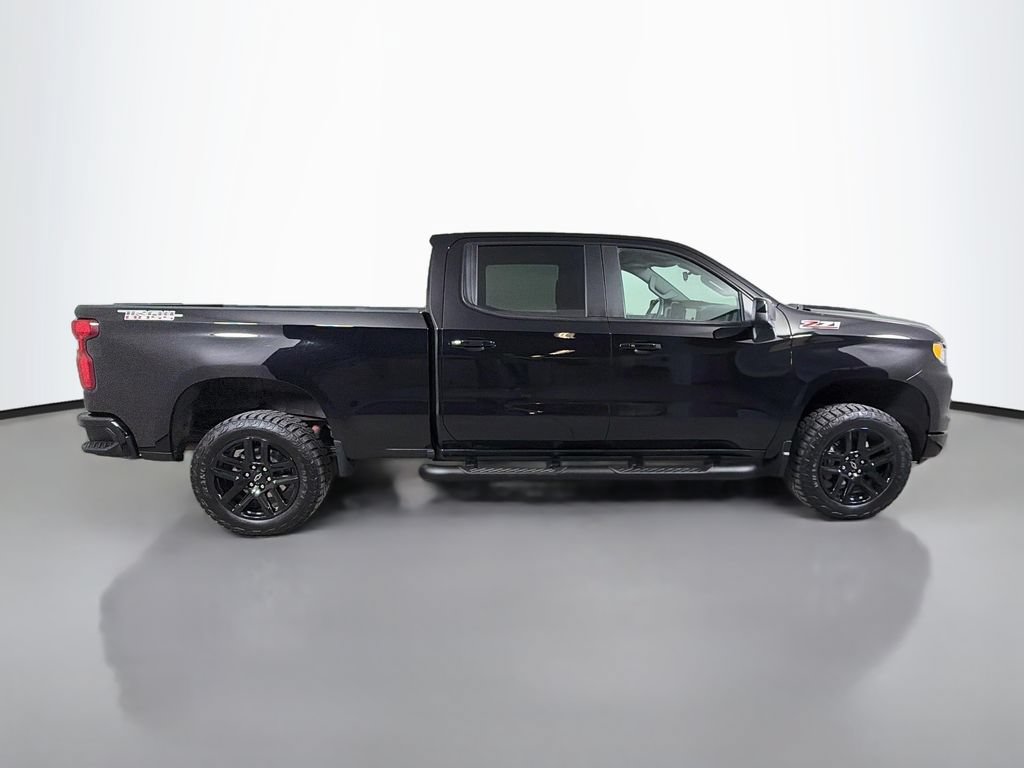 Used 2025 Chevrolet Silverado 1500 LT Trail Boss w/ Convenience Package II AWD/4WD image 5
