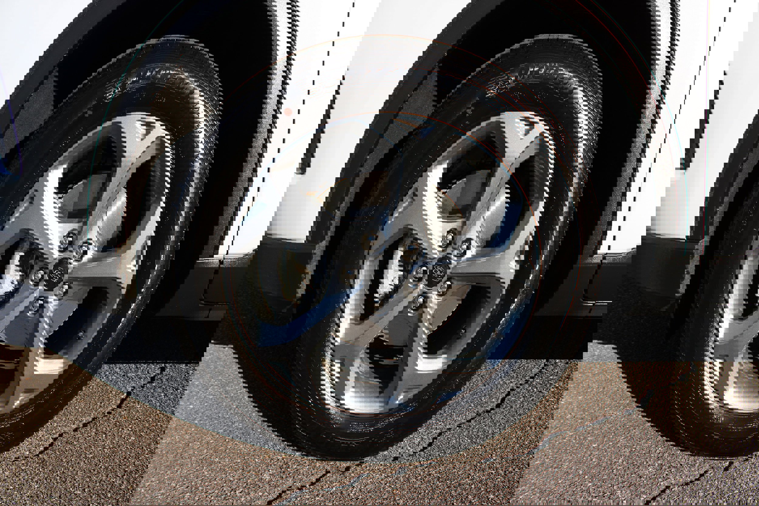 Used 2025 Ford Escape ST-Line Elite w/ Class II Trailer Tow Package image 9