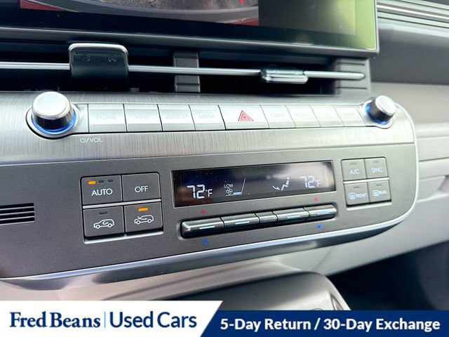 Used 2025 Hyundai Kona SEL image 17